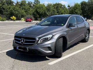 Mercedes GLA foto 1