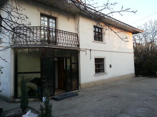 Casa particulara foto 2