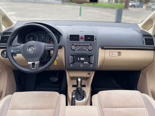 Volkswagen Touran foto 7