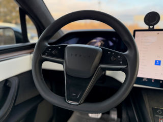 Tesla Model X foto 11