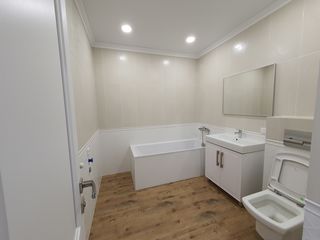 Vînzare apartament 2 dormitoare și living, priveliște spre tot orașul, bloc superb! foto 6