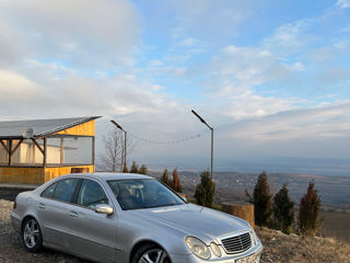 Mercedes E-Class foto 3