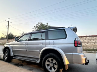 Mitsubishi Pajero Sport foto 3