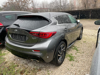 Infiniti Q30 foto 3