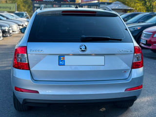 Skoda Octavia foto 5