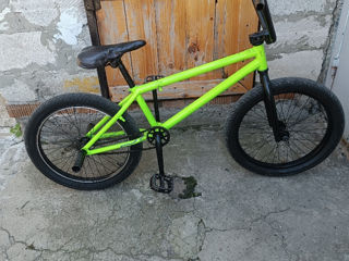 Vînd Bmx 1500 lei foto 1