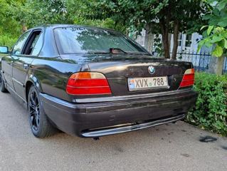 BMW 7 Series foto 2