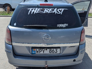 Opel Astra foto 2