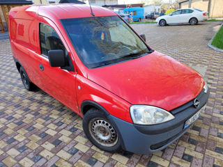 Opel Combo 2010,