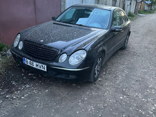 Mercedes E-Class foto 1