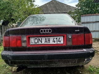 Audi 100 foto 2