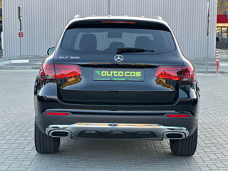 Mercedes GLC foto 5