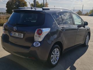 Toyota Verso foto 6