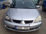 Mitsubishi Lancer foto 2