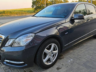 Mercedes E-Class foto 7