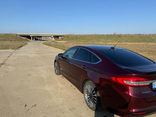 Ford Fusion foto 8