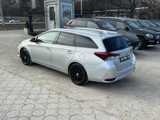 Toyota Auris foto 8