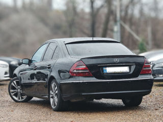 Mercedes E-Class foto 3