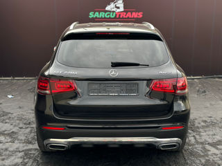 Mercedes GLC foto 5