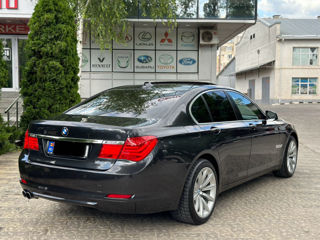 BMW 7 Series foto 3