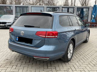 Volkswagen Passat foto 4