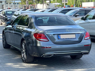 Mercedes E-Class foto 5