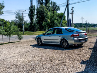 Renault Laguna foto 5