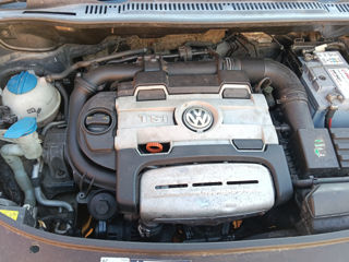 Volkswagen Touran foto 5