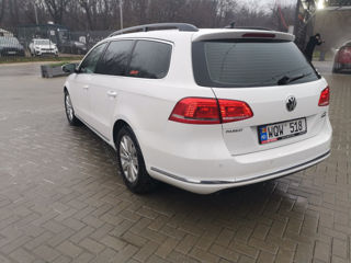 Volkswagen Passat foto 4