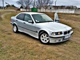 BMW 3 Series foto 2