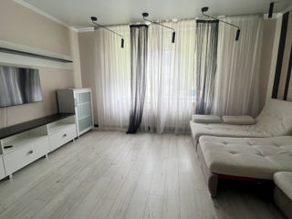Apartament cu 2 camere, 67 m², Centru, Chișinău