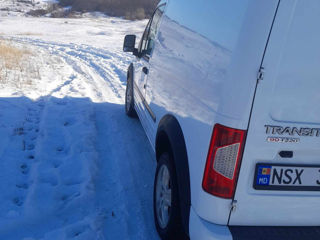 Ford Tourneo Connect foto 1