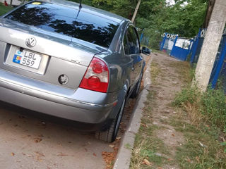 Volkswagen Passat foto 2