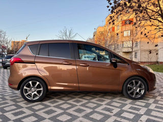 Ford B-Max foto 2