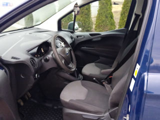 Ford Transit Courier foto 4