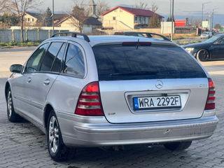 Mercedes C-Class foto 5