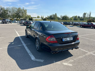 Mercedes E-Class foto 4