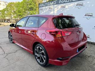 Toyota Auris foto 3