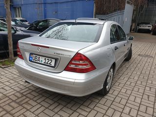 Mercedes C Class foto 4