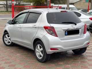 Toyota Yaris foto 3