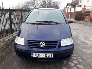 Piese Sharan, Audi A4 1,6 1,8 benzin , a4 2002 tdi a6 2,5 tdi.Avem toate piesele. VW, Passat, Golf,T