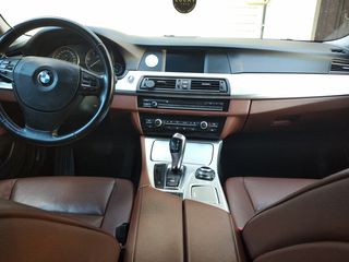 BMW 5 Series foto 6