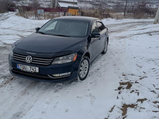 Volkswagen Passat foto 1