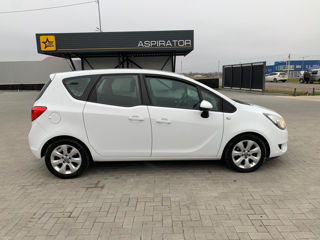 Opel Meriva foto 2