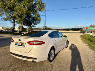 Ford Fusion foto 4