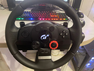 Logitech Driving Force gt foto 2