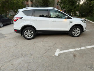 Ford Kuga foto 6