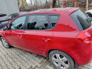 KIA Ceed foto 2