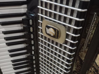 Vând acordeon foto 5