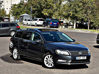 Volkswagen Passat foto 4